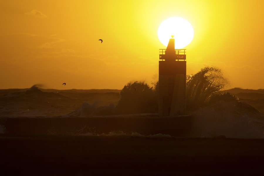 Lighthouse-Sunset-Impact